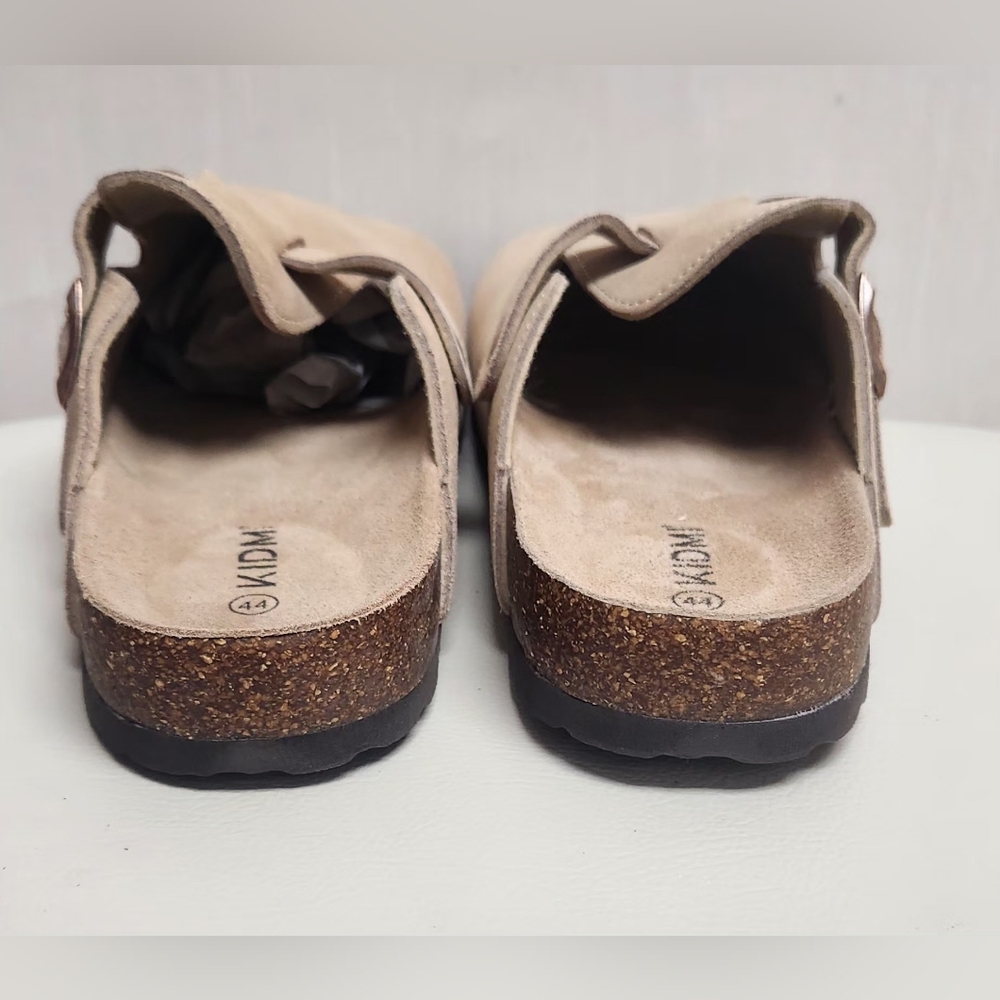 KIDMI Women's Tan Slip-On Shoes - Picture 5 of 7